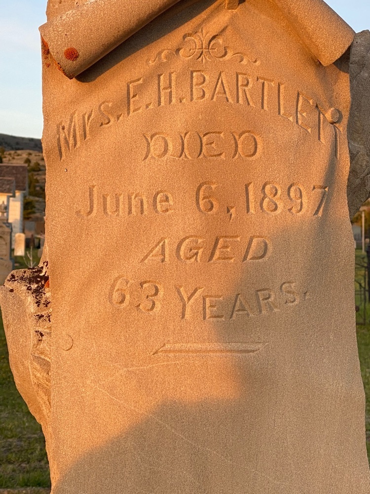 headstone 